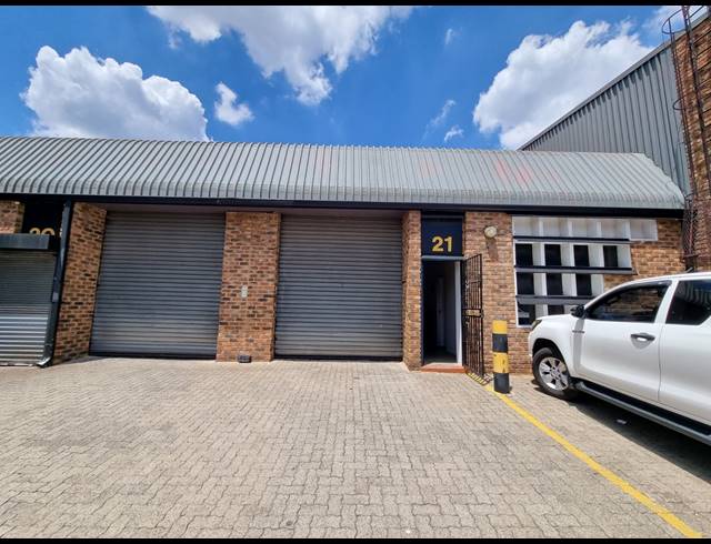 192M² WAREHOUSE TO LET IN CROWN